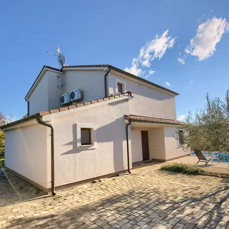Amorea Kuca Sa Privatnim Bazenom I Vrtom, Segotici, Istra Holiday home Krnica
